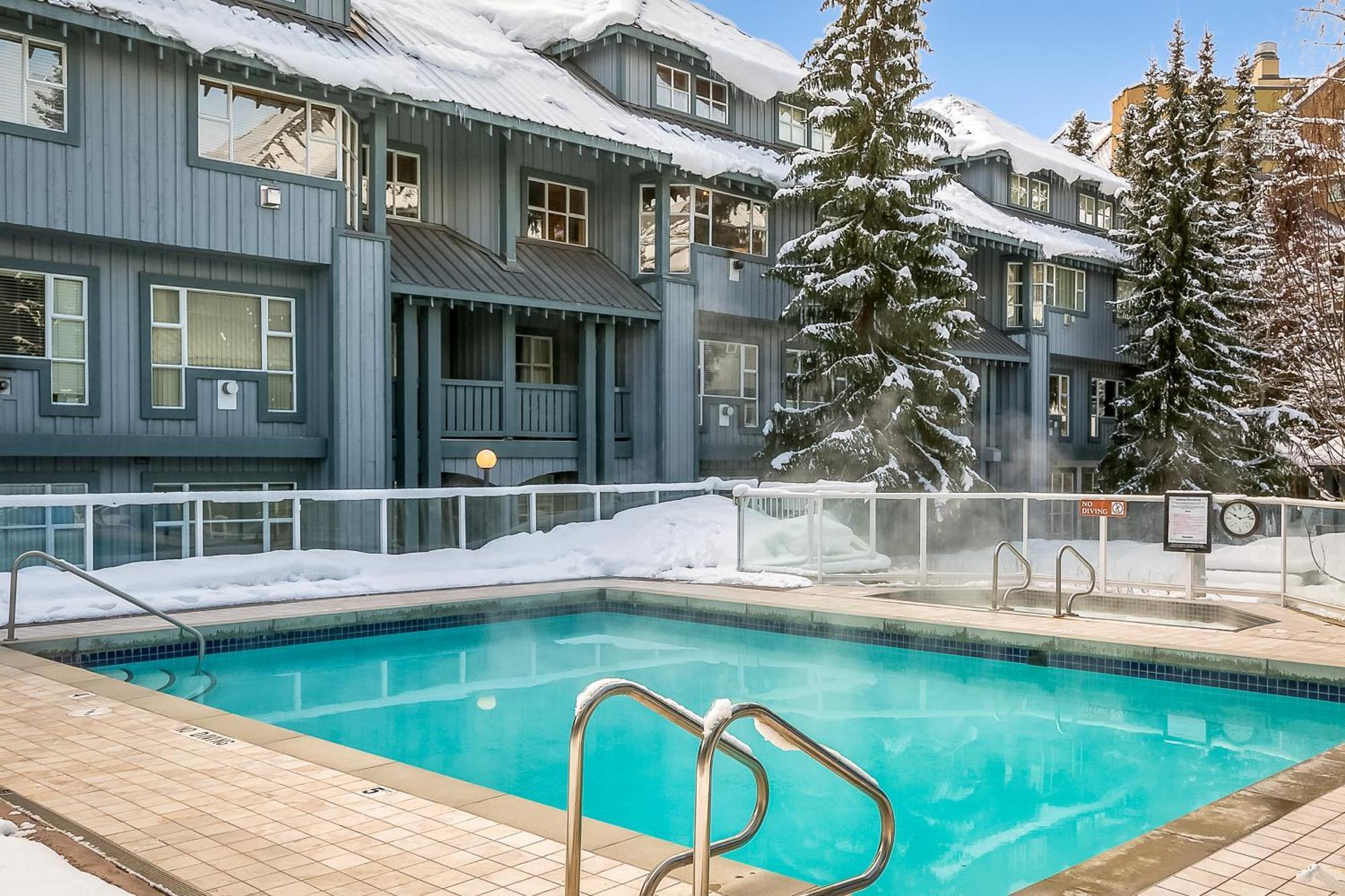 Glacier Lodge Whistler Quarto foto